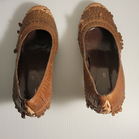 Isabella Fiore Studded Snakeskin Print Heels 7.5 - Picture 4 of 8